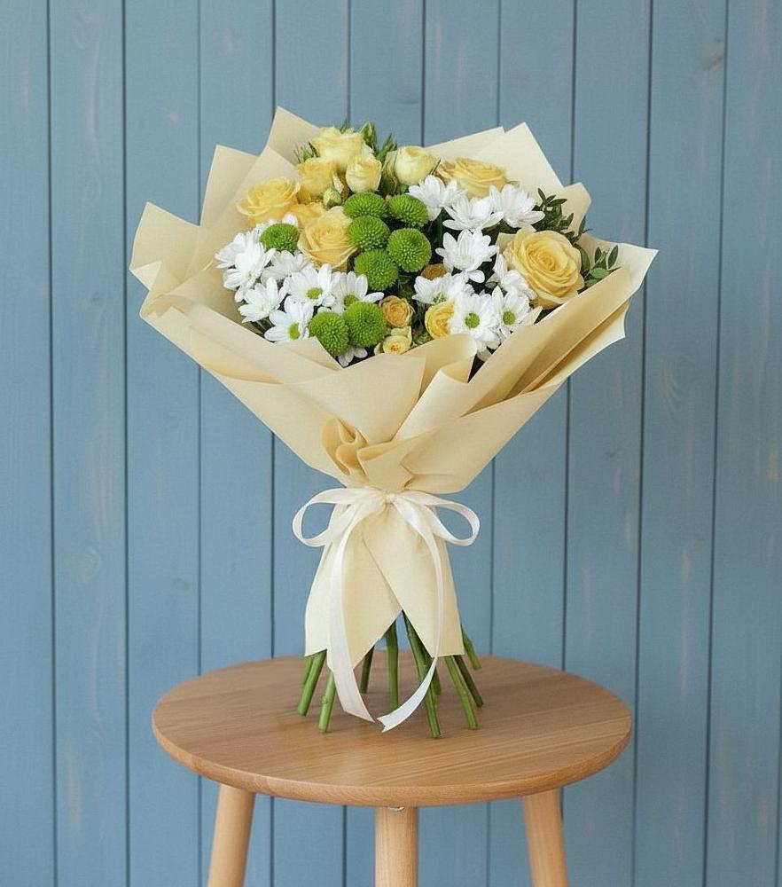 Букет цветов из: Хризантемы и Розы в Поповскую