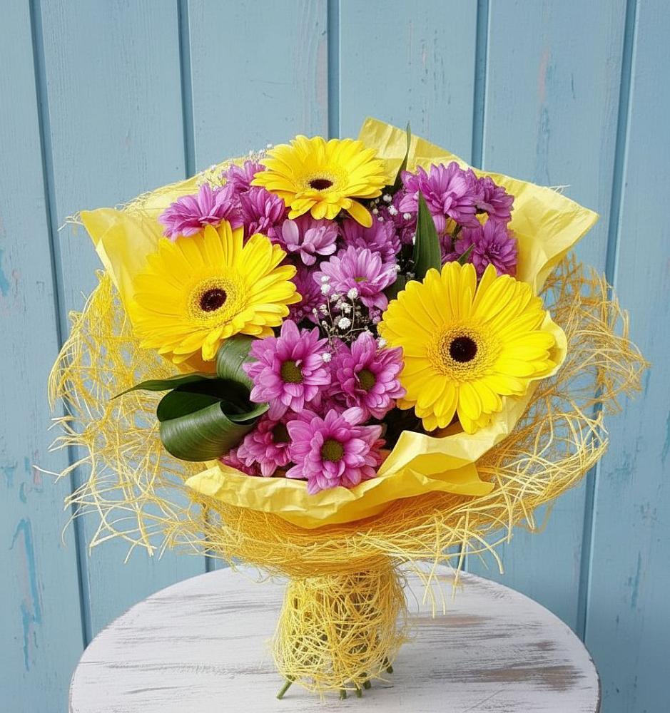 Букет цветов из: Хризантемы и Герберы в Поповскую