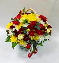 Цветочная композиция из Хризантемы и Розы в корзине в Поповскую