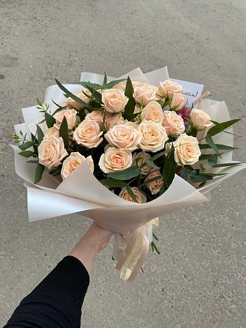 Букет Кремовые розы Латте в Поповскую