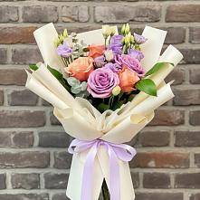 Букет цветов из:  Лизиантусы и Розы #REPLACE_PRED# Поповскую