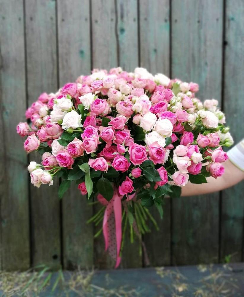 Букет Розовые кустовые розы Натали и Лав Лидия в Поповскую