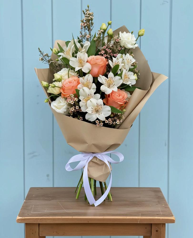 Букет цветов из: Альстромерии, Лизиантусы, Розы и Хризантемы в Поповскую