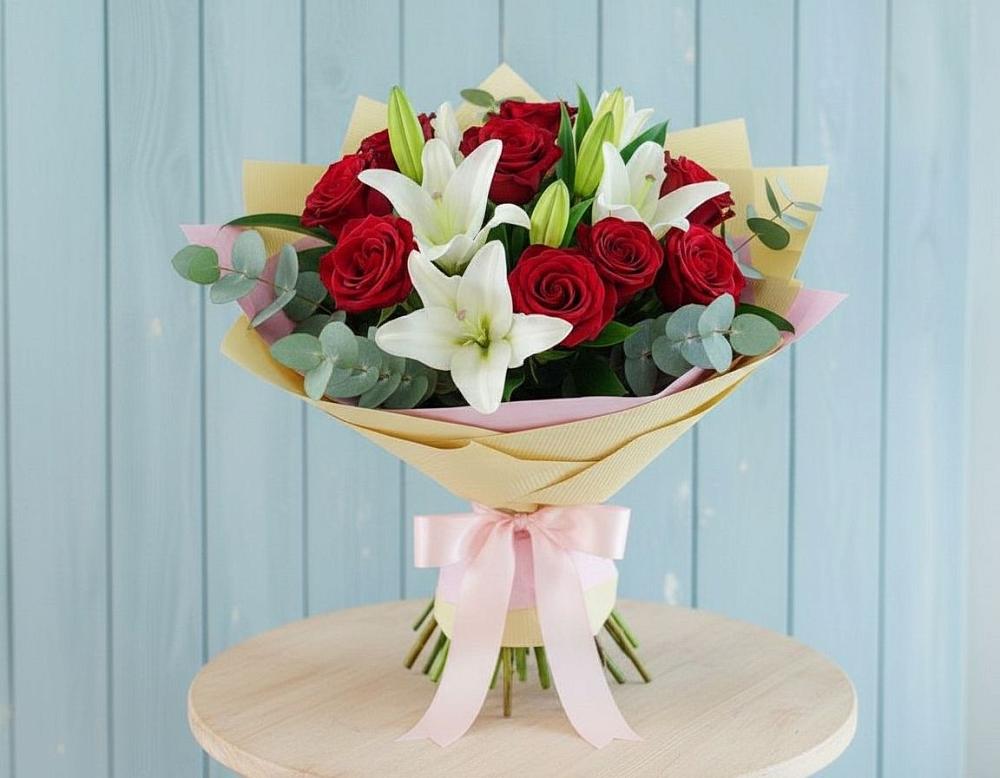 Букет цветов из: Лилии и Розы в Поповскую